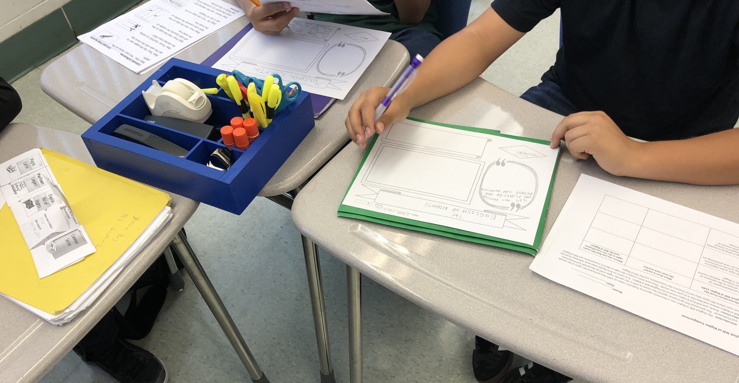 iCivics in Dual Language Teaching: How to Utilize iCivics Resources to Engage English and Multilingual Learners